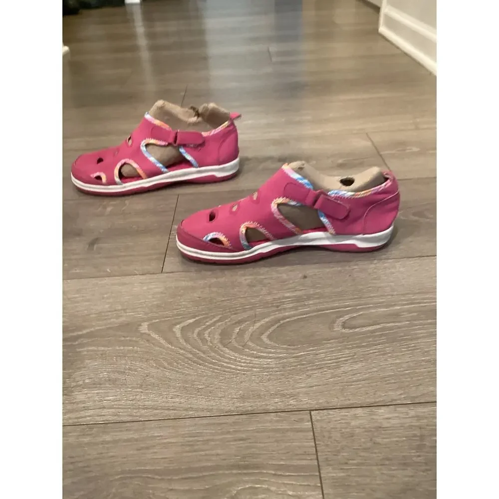 Lands End Girls Water Shoes Sandals Youth US 6 EU 38 Outdoor Hiking Camping Pink